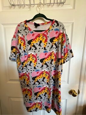 Nooworks dancing ladies tee shirt dress